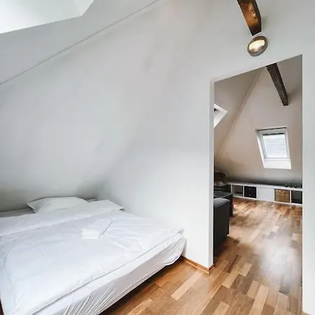 Dinbnb I Loft I Easy Check-in Apartment Bergen